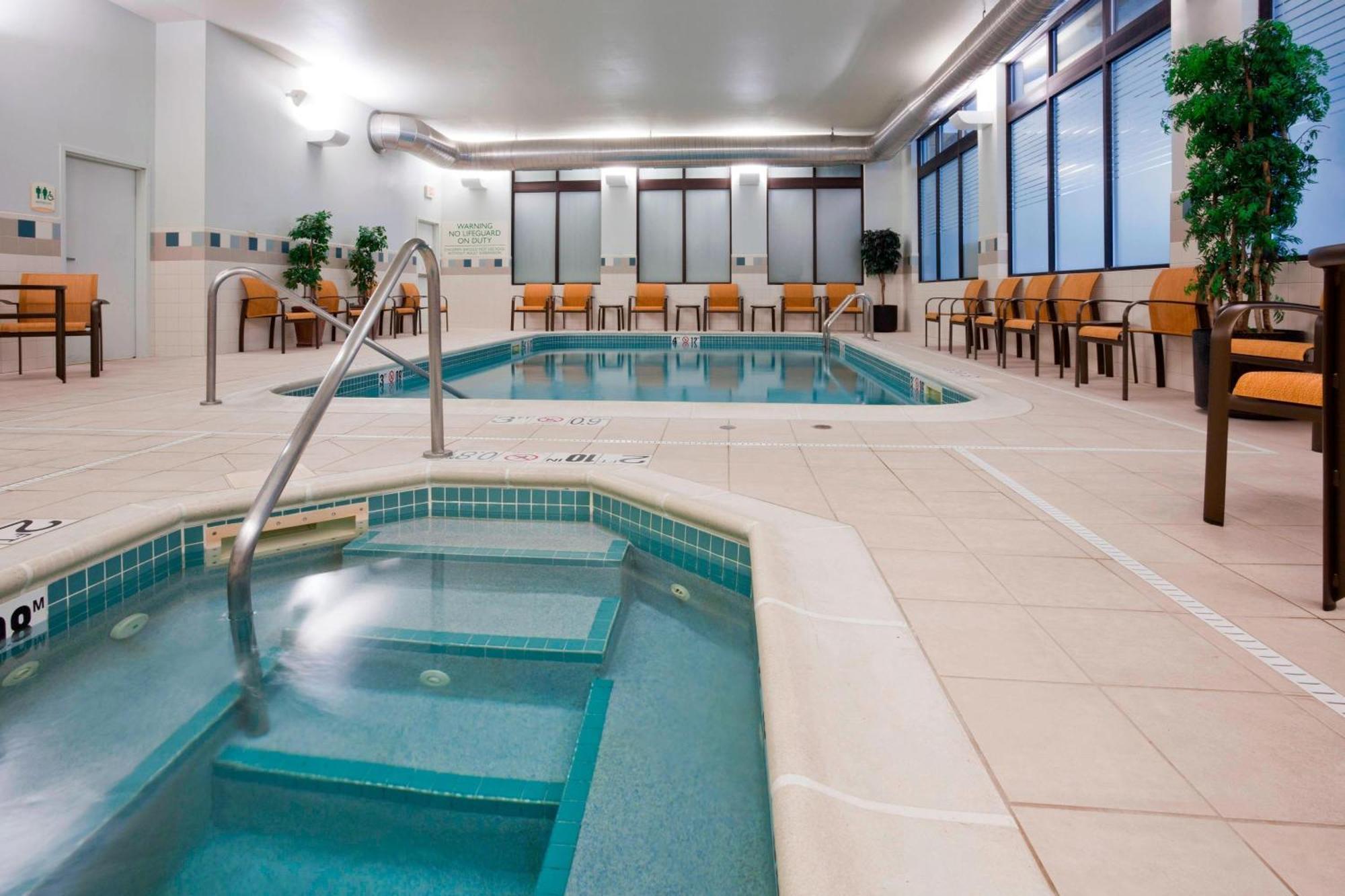 Courtyard Rochester Mayo Clinic Area/Saint Marys Экстерьер фото